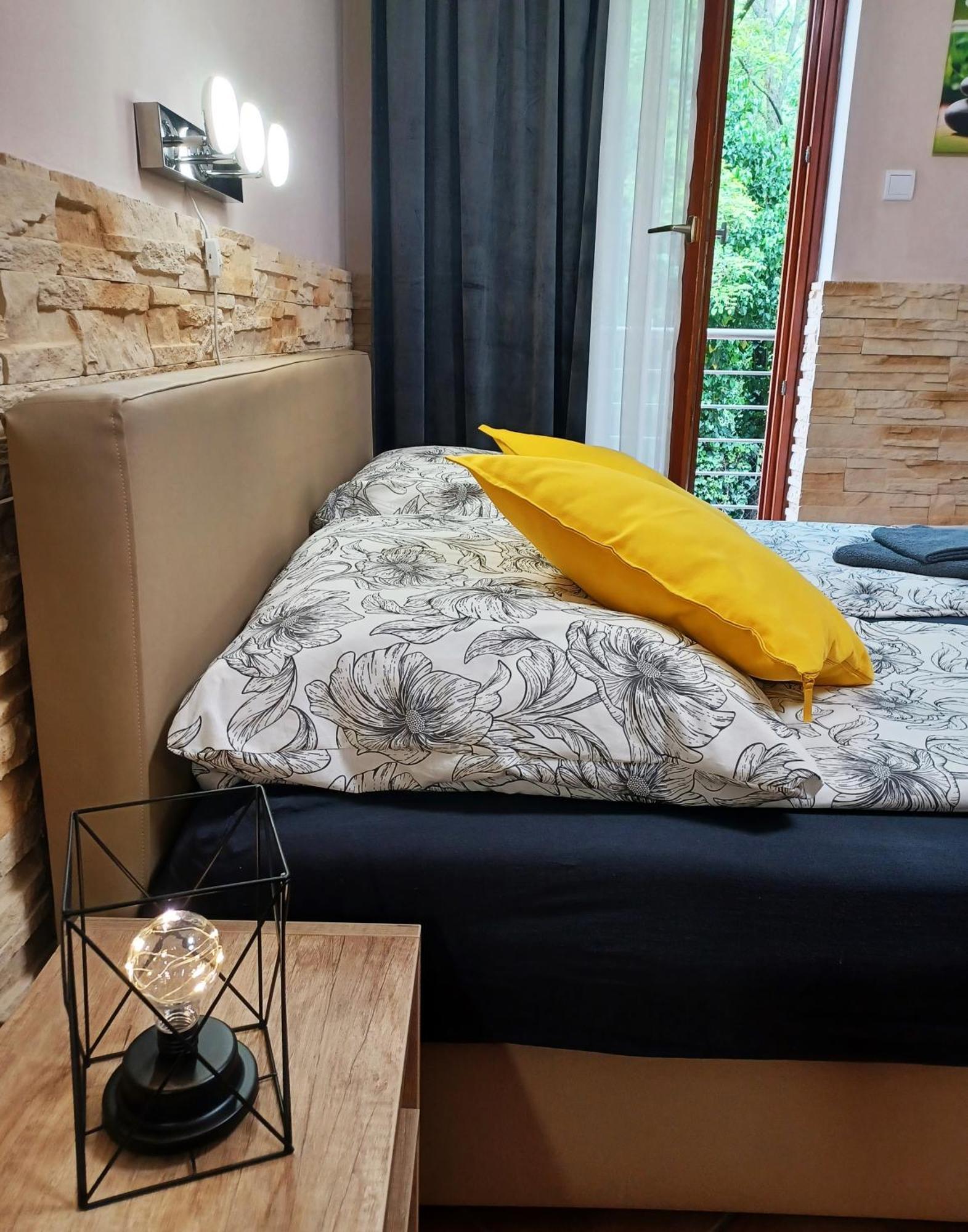 Bambusz Apartman ギュラ エクステリア 写真
